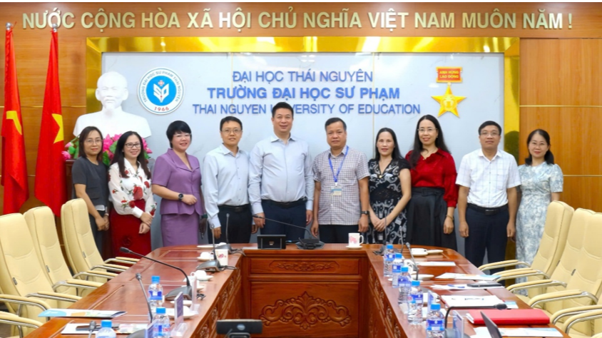 Thai Nguyen University of Education Holds a Working Session and Discusses Cooperation with a Delegation from the UNESCO Teacher Education Center (TEC) and Shanghai Normal University, China